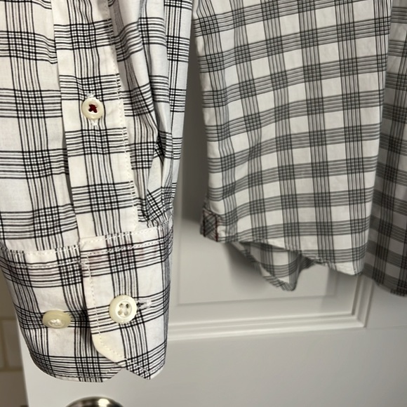 EUC Banana Republic plaid shirt. Men’s Large - Picture 5 of 9